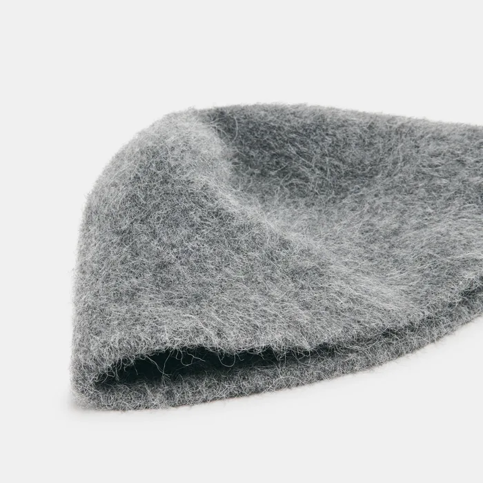 EYELASH BUCKET HAT DARK HEATHER GREY