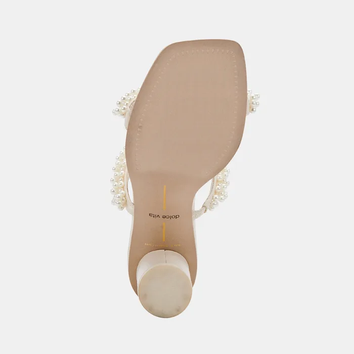 NOEL HEELS IN VANILLA PEARLS