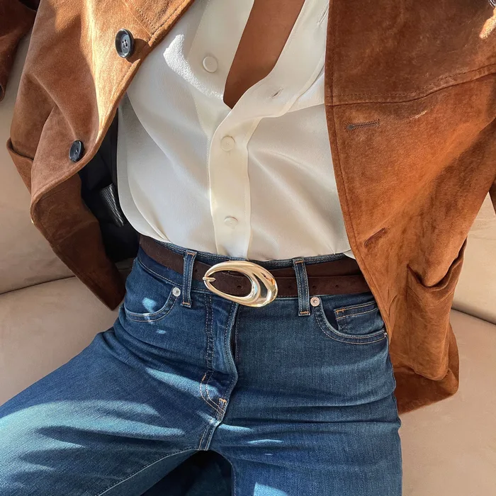 Organic Oval Mahogany Gold Buckle Belt — view 5