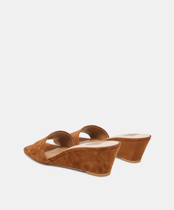 QAILY WEDGES BROWN SUEDE